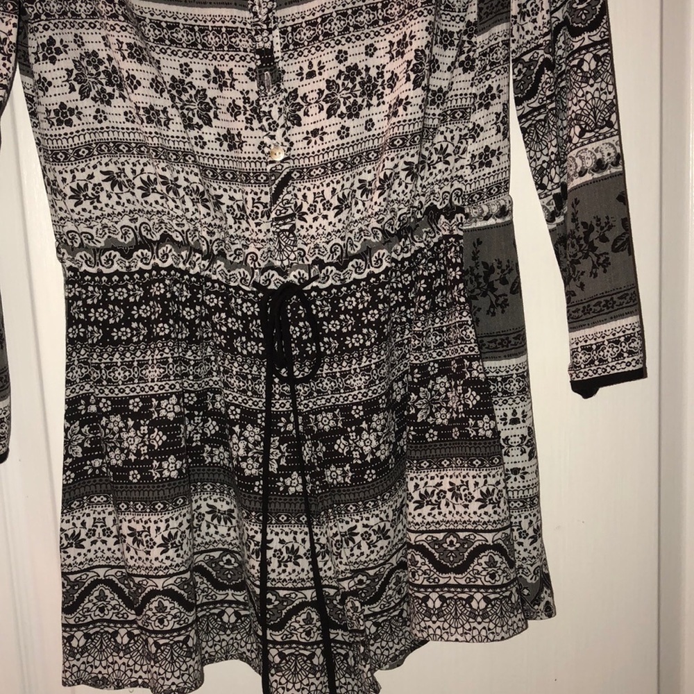 Romper - Picture 4 of 5